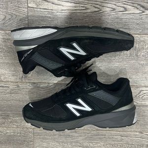 New Balance 990v5